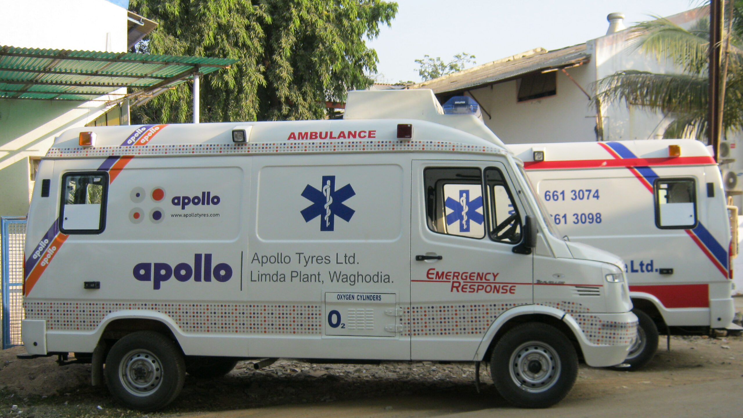 AMBULANCE-front