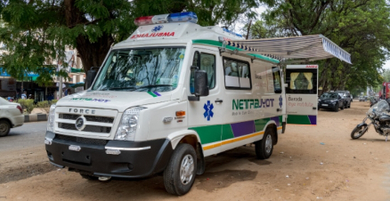 CLINIC-ON-WHEELS-hom-.1